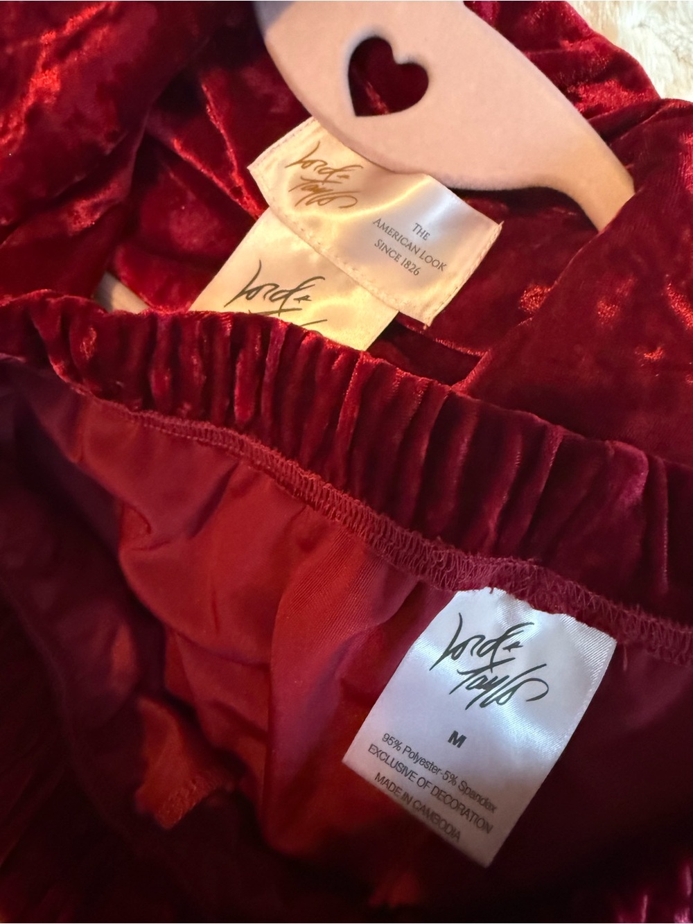 Lord & Taylor crushed velvet 2-Piece Pajama Set  medium - Picture 6 of 7